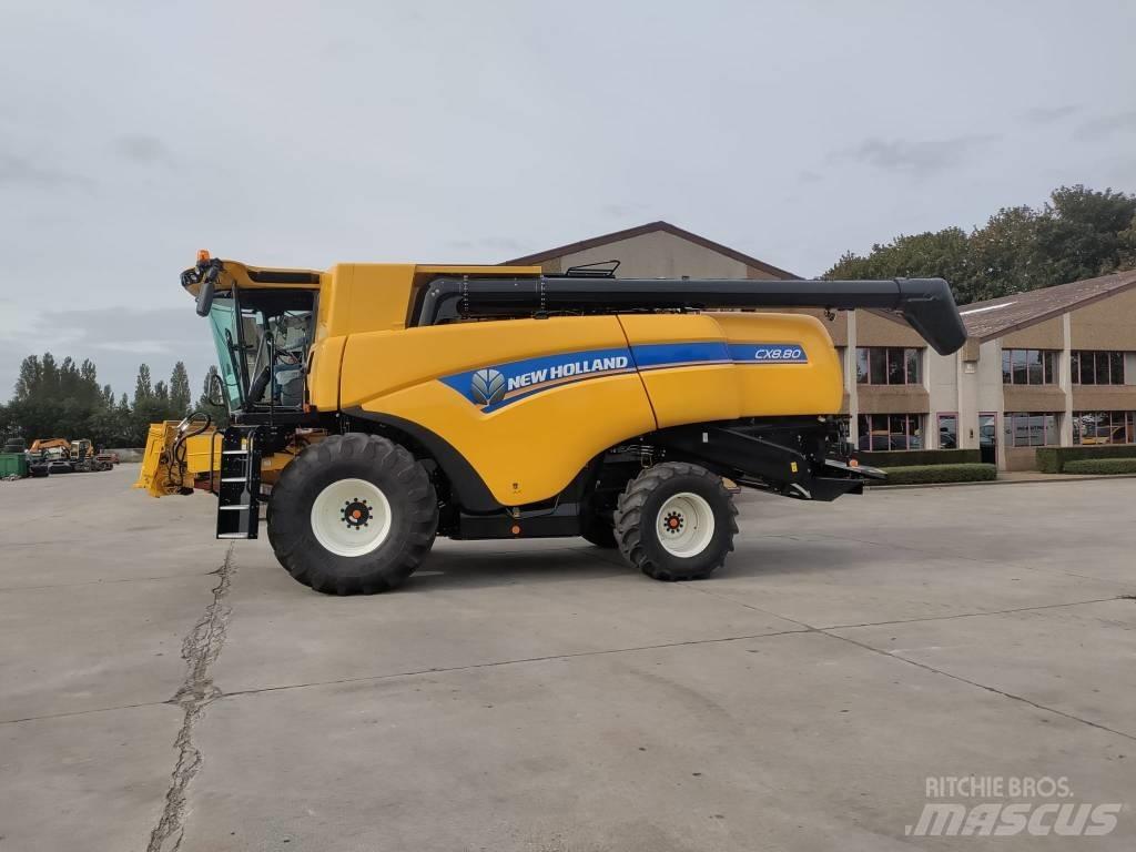 New Holland CX 8.80 Combine harvesters