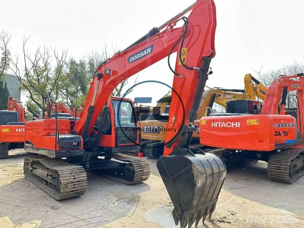 Doosan DX 140 Crawler excavators
