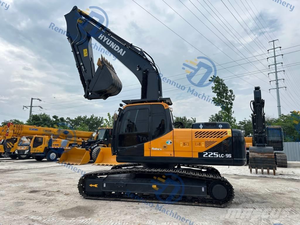 Hyundai 225LC-9S Crawler excavators