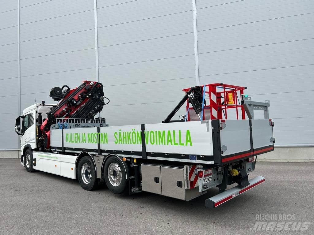 Volvo FM ELECTRIC Truck mounted cranes