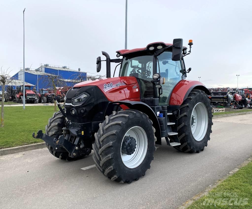 Case IH Puma 240 CVX Tractors