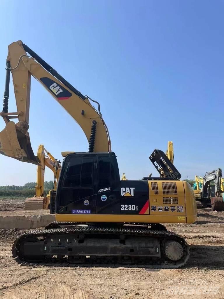 CAT 323 D Crawler excavators