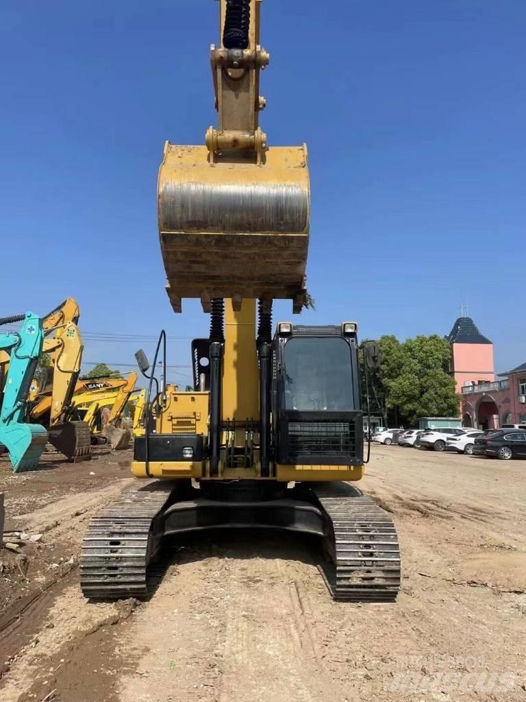 CAT 323 D Crawler excavators