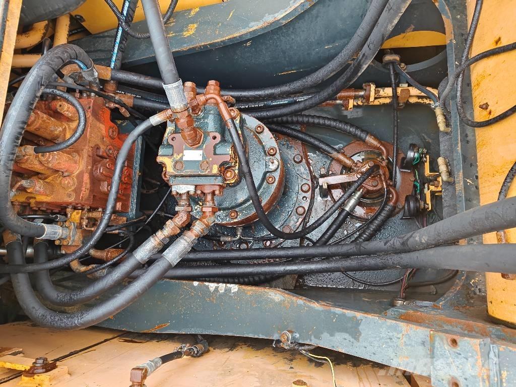 Hyundai 330LC-9S Crawler excavators