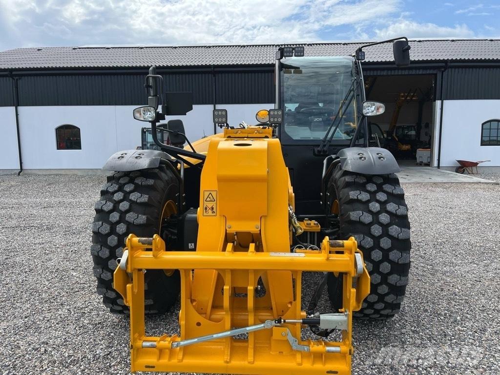 JCB 560-80 Agri Xtra Telescopic handlers