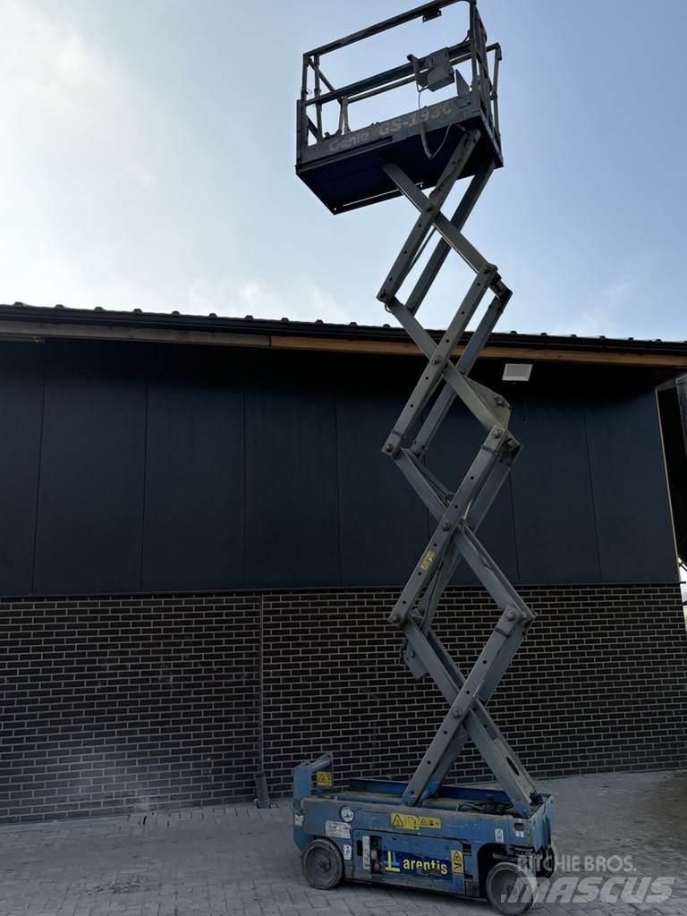 Genie 1930 Scissor lifts