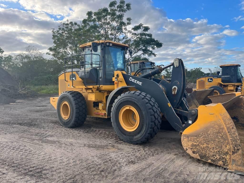 DEERE 724P Wheel loaders