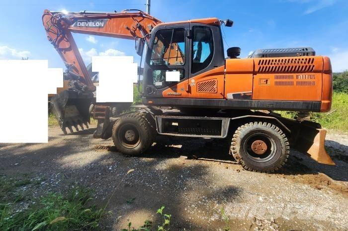 Doosan DX 210 W Wheeled excavators