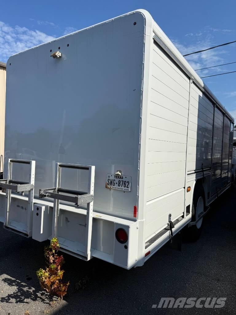Hino 338 Beverage trucks