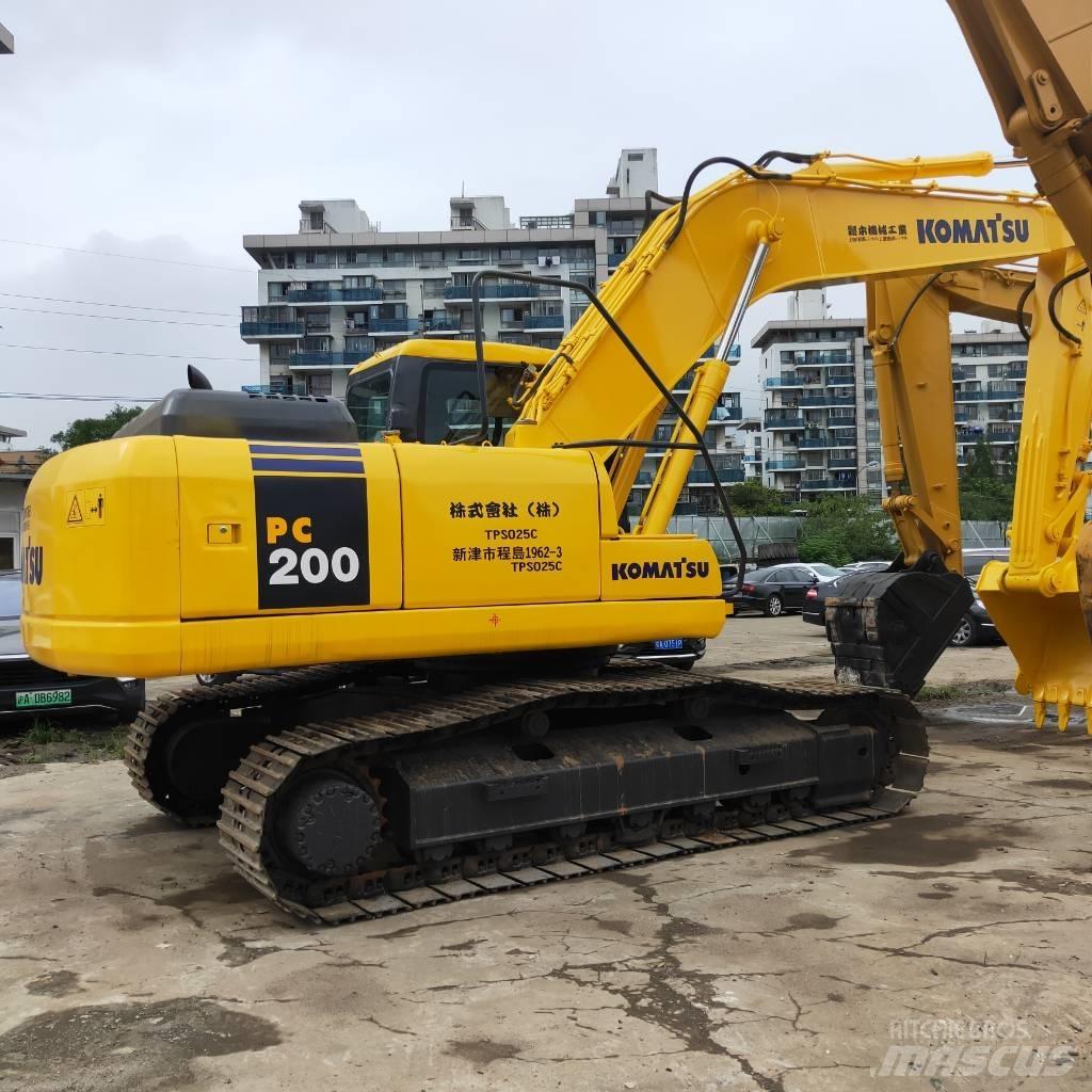 Komatsu PC200-7 Crawler excavators