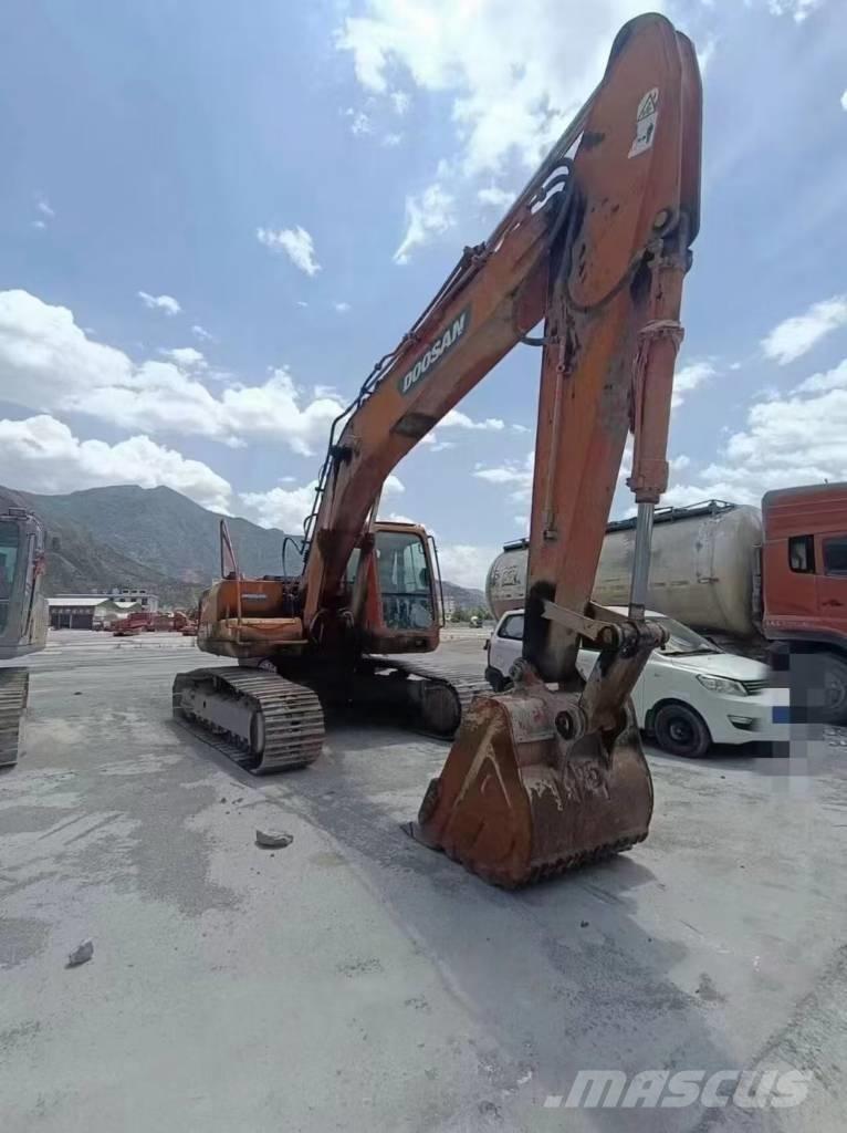 Doosan DH225LC-9 Crawler excavators
