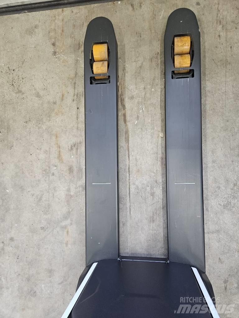 Bobcat LPM 15 N Low lifter