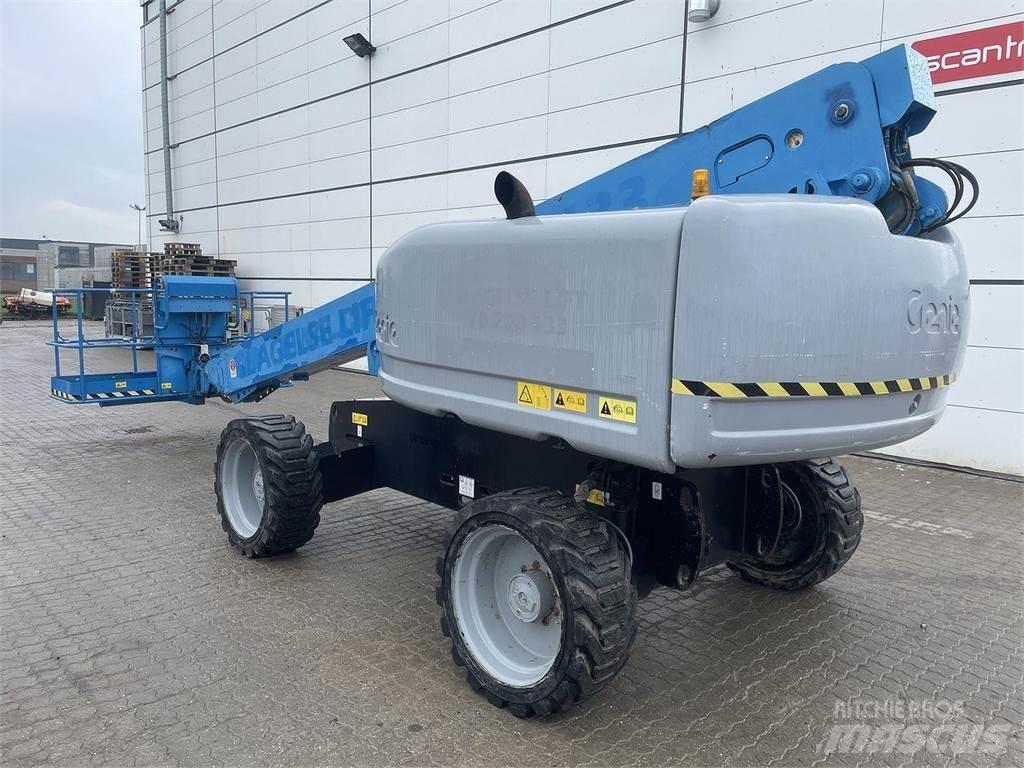 Genie S-60HC Articulated boom lifts