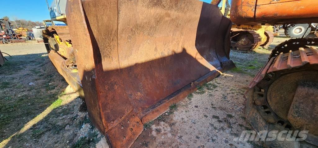 Komatsu D 65 EX 12 Crawler dozers