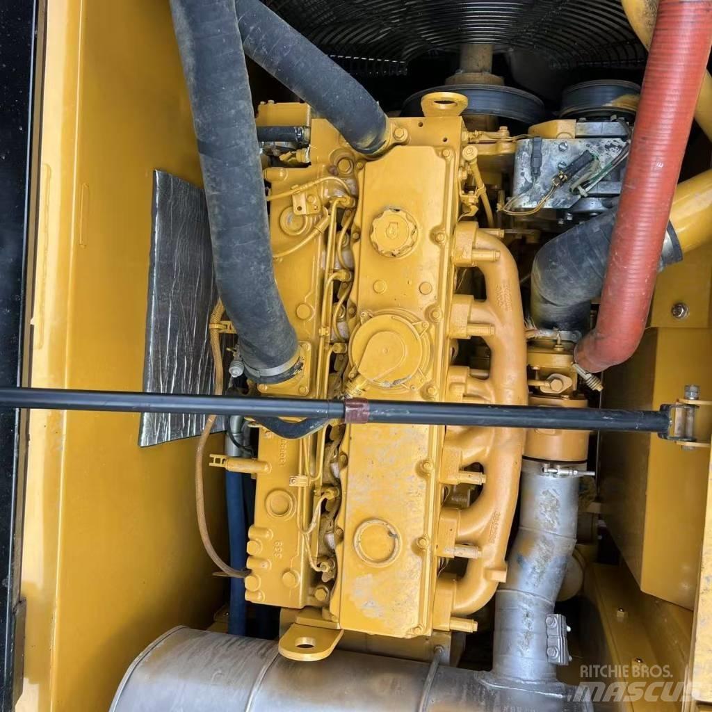 CAT 320 D2 Crawler excavators