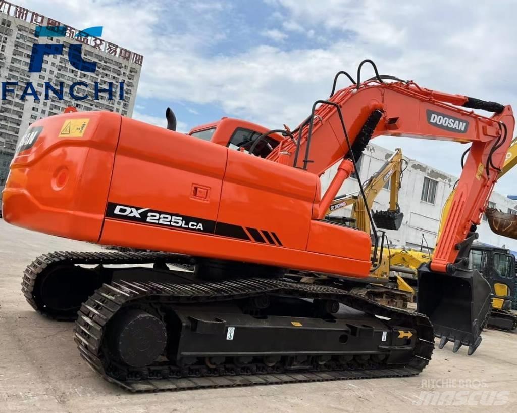 Doosan DX 225 LCA Crawler excavators