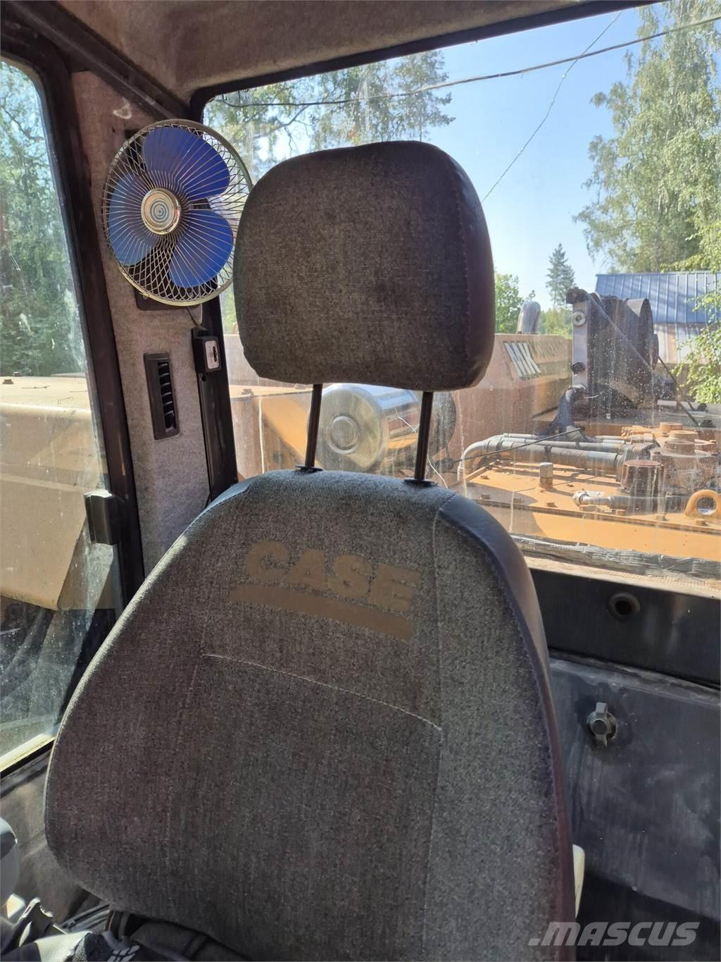 CASE (Poclain) 1488 Crawler excavators