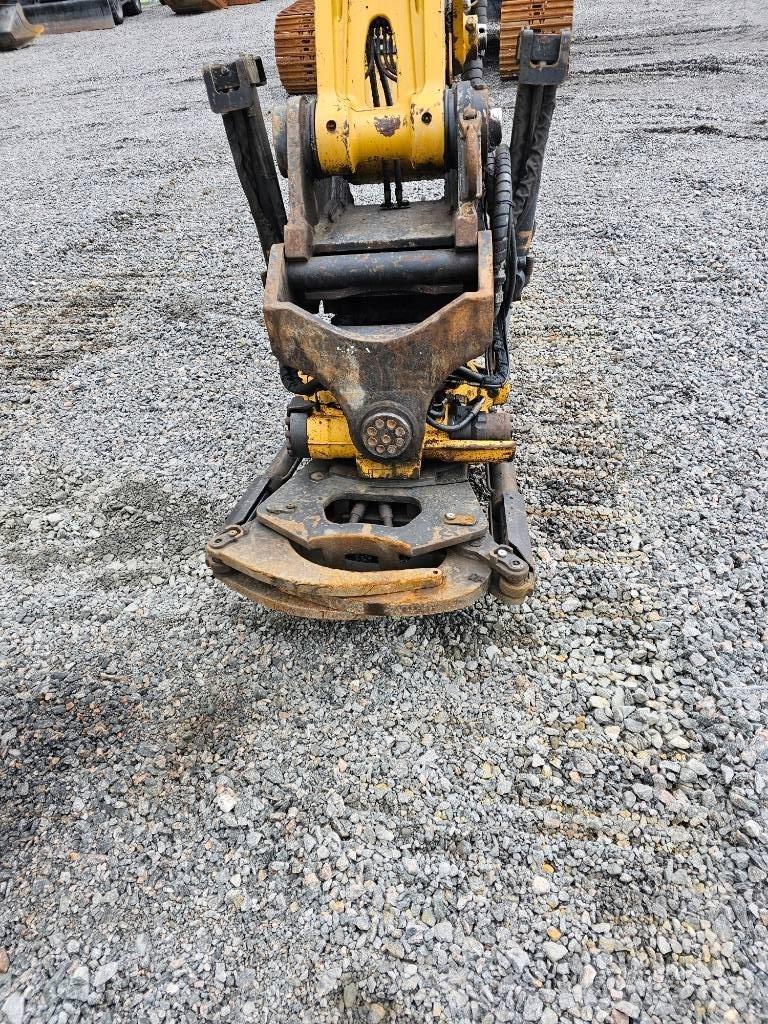 CAT 320 Crawler excavators