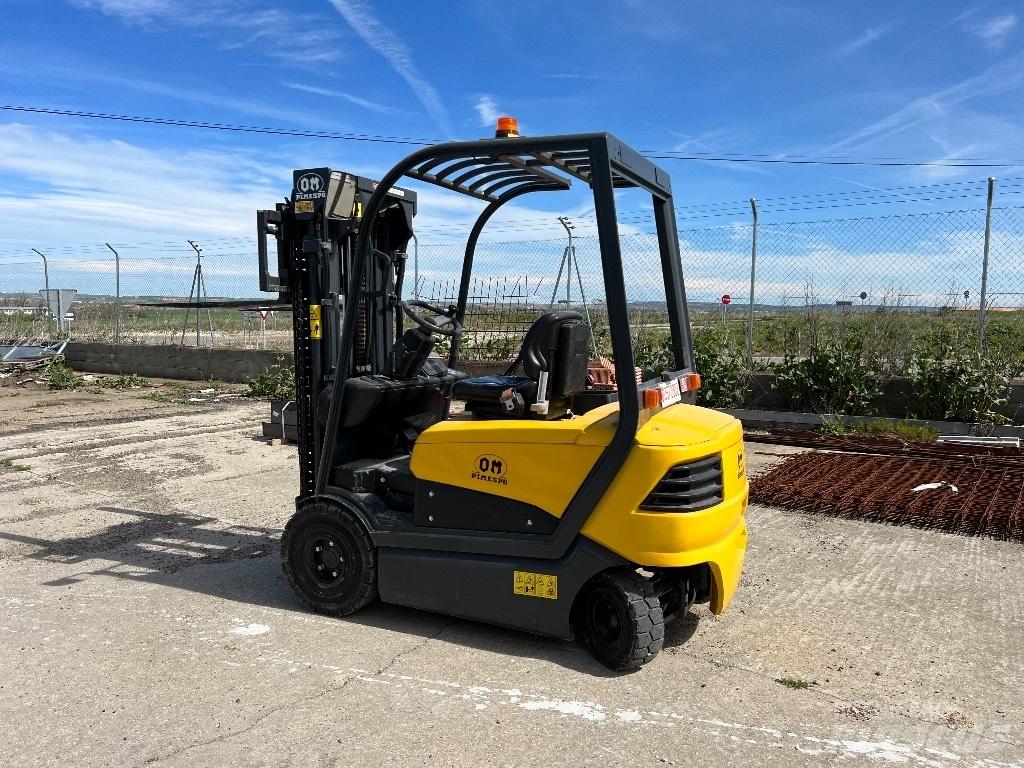 Om-Pimespo XE22 Electric forklift trucks