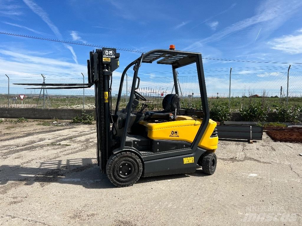 Om-Pimespo XE22 Electric forklift trucks