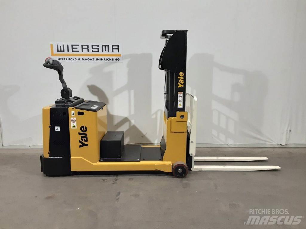Yale MC15 Reach truck