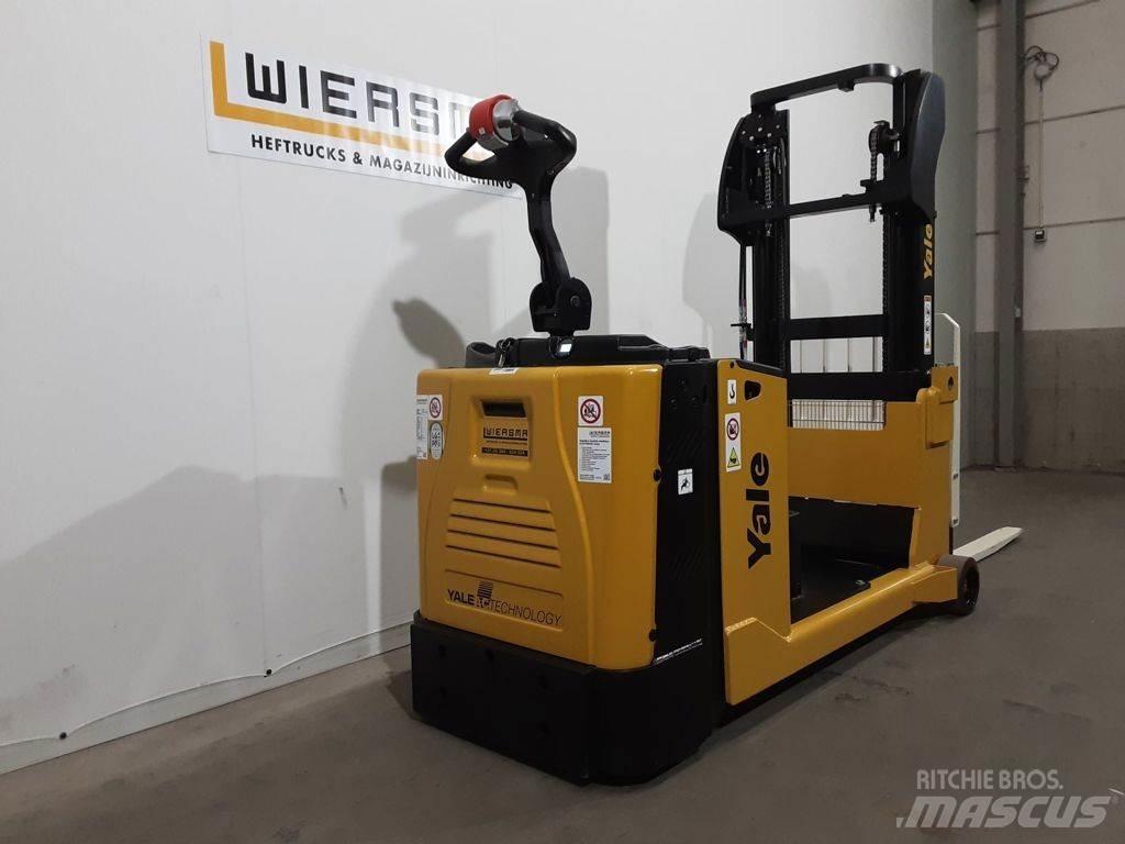 Yale MC15 Reach truck