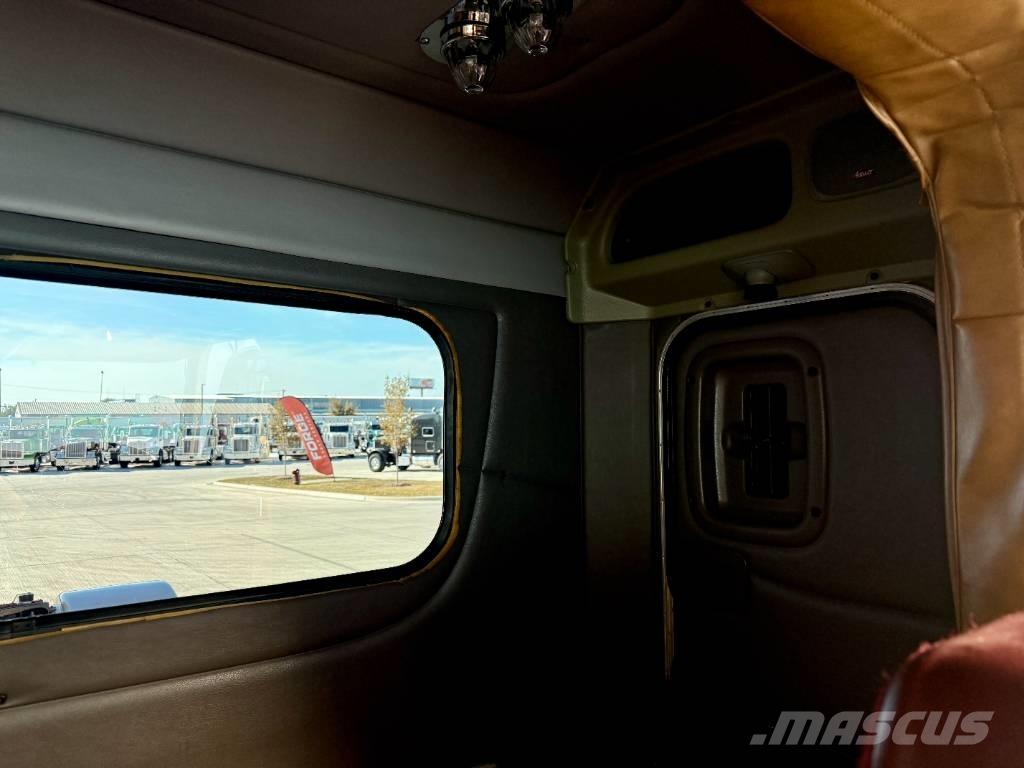 Peterbilt 379 Prime Movers
