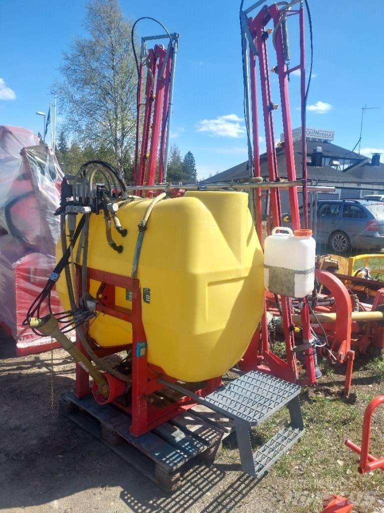 Kasi 3/1000 Mounted sprayers