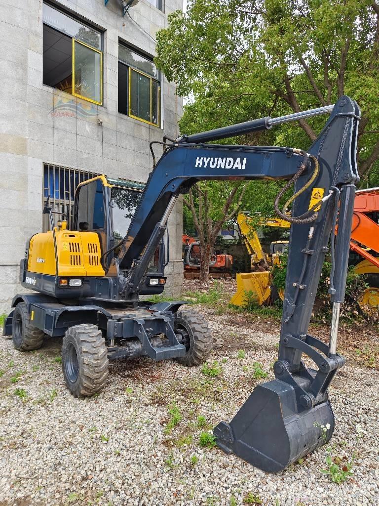 Hyundai Robex 60 Wheeled excavators