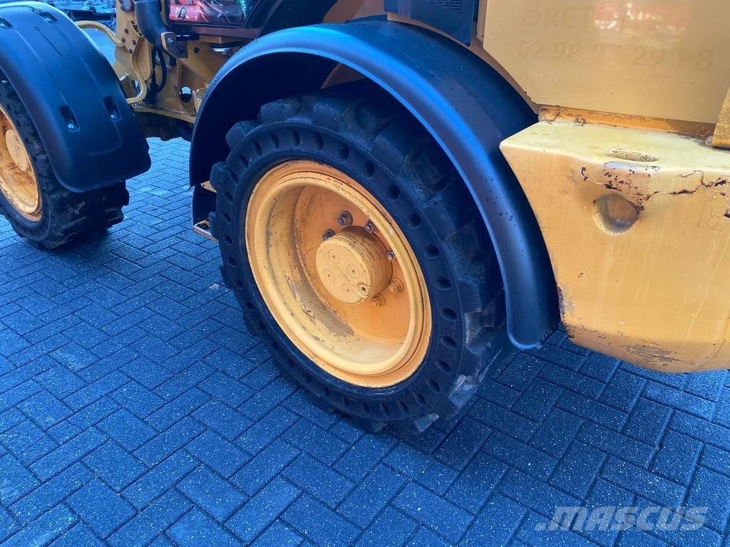 CAT 908M Wheel loaders