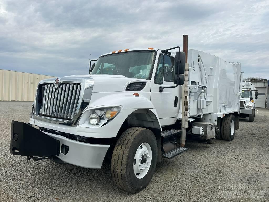 International 7500 Waste trucks