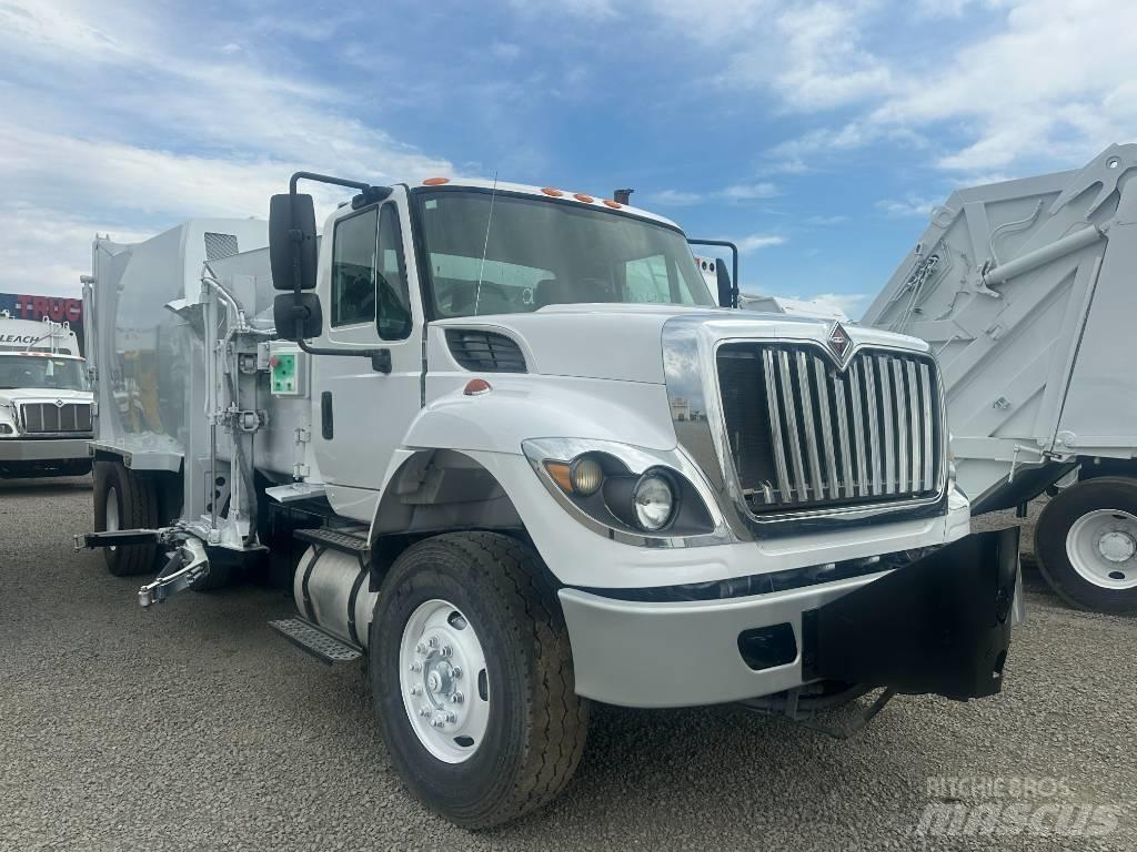 International 7500 Waste trucks