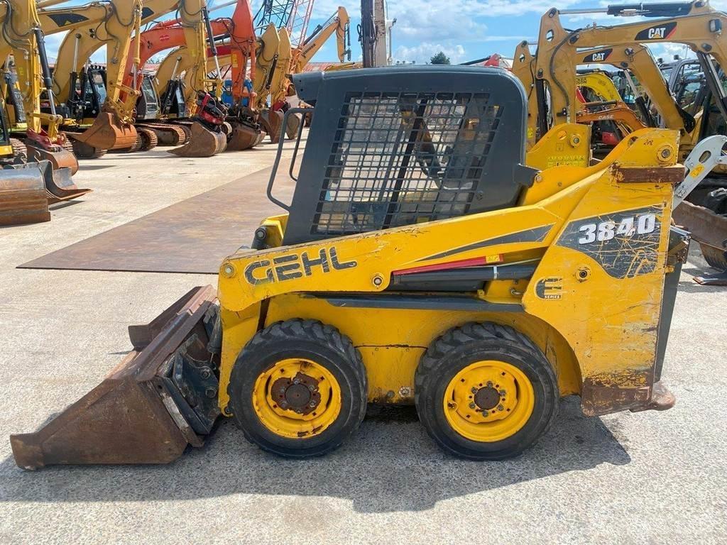 Gehl SL3840 NVT Skid steer loaders