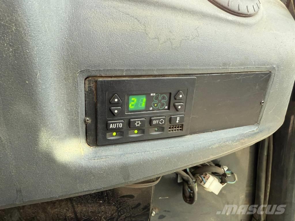 Komatsu WA100 M-7 Wheel loaders