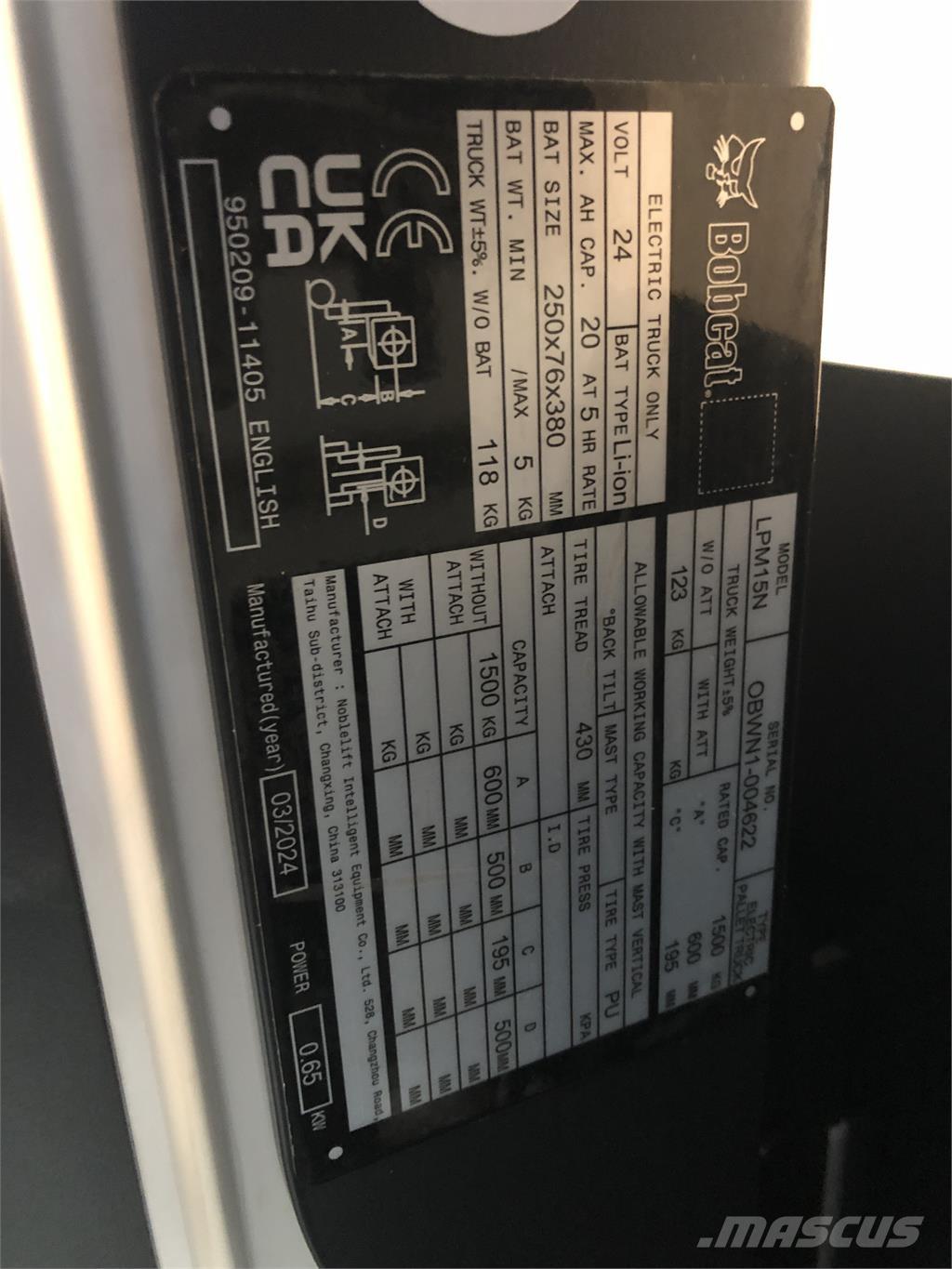 Bobcat LPM15N Pedestrian stacker