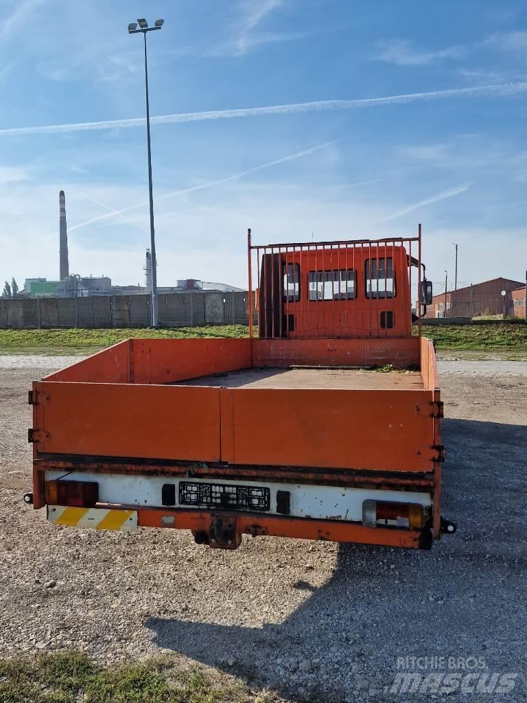 Iveco Eurocargo Flatbed / Dropside trucks