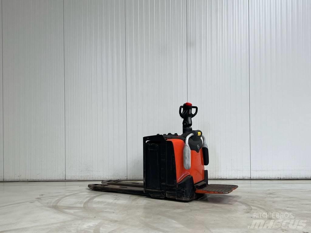 BT LPE250 Low lift with platform