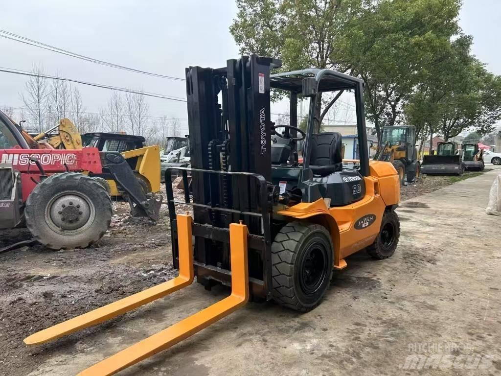Toyota FD 50 Diesel trucks
