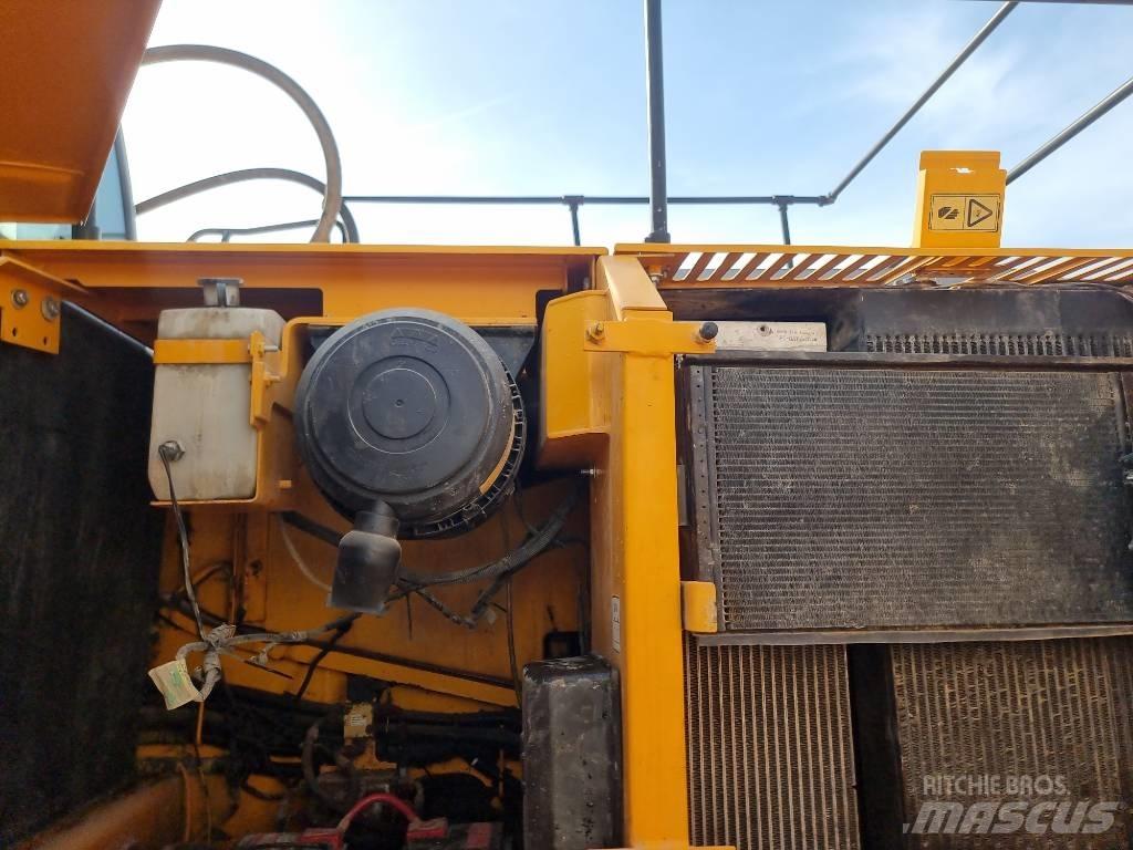 JCB JS 220 LC Crawler excavators