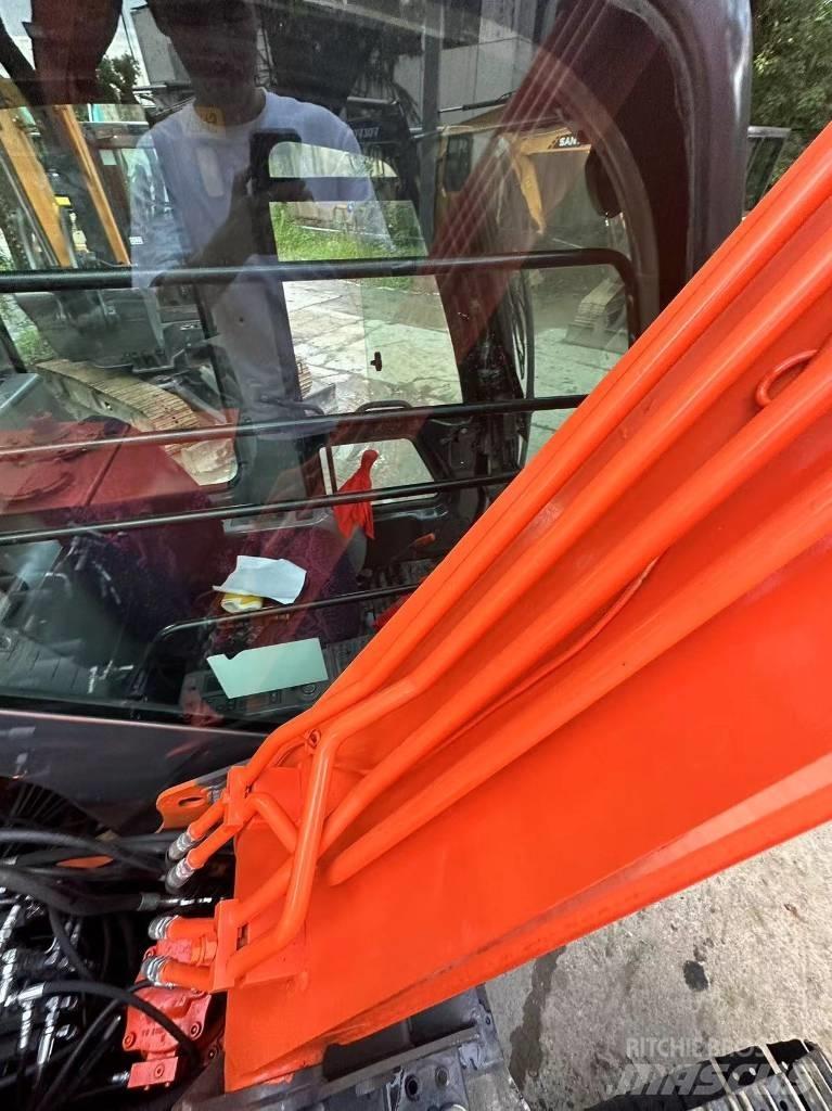 Hitachi ZX 70 Crawler excavators