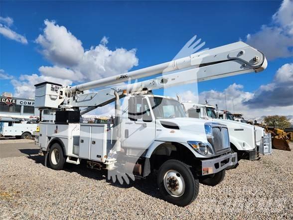 Altec AA755 Truck mounted platforms