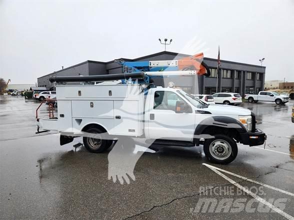 Altec AT37G Truck mounted platforms