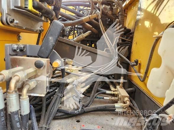 Volvo EC220DL Crawler excavators