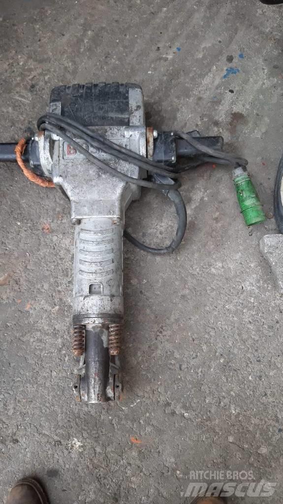 Atlas Copco 25 KI Hammers / Breakers
