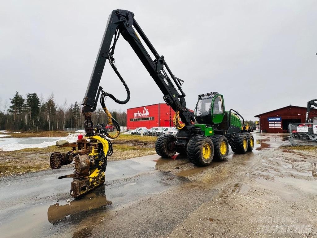 John Deere 1270E Harvesters