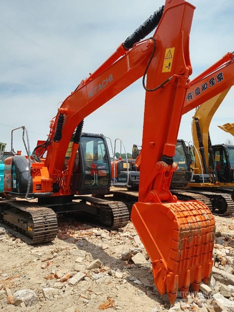 Hitachi ZX 135 Crawler excavators