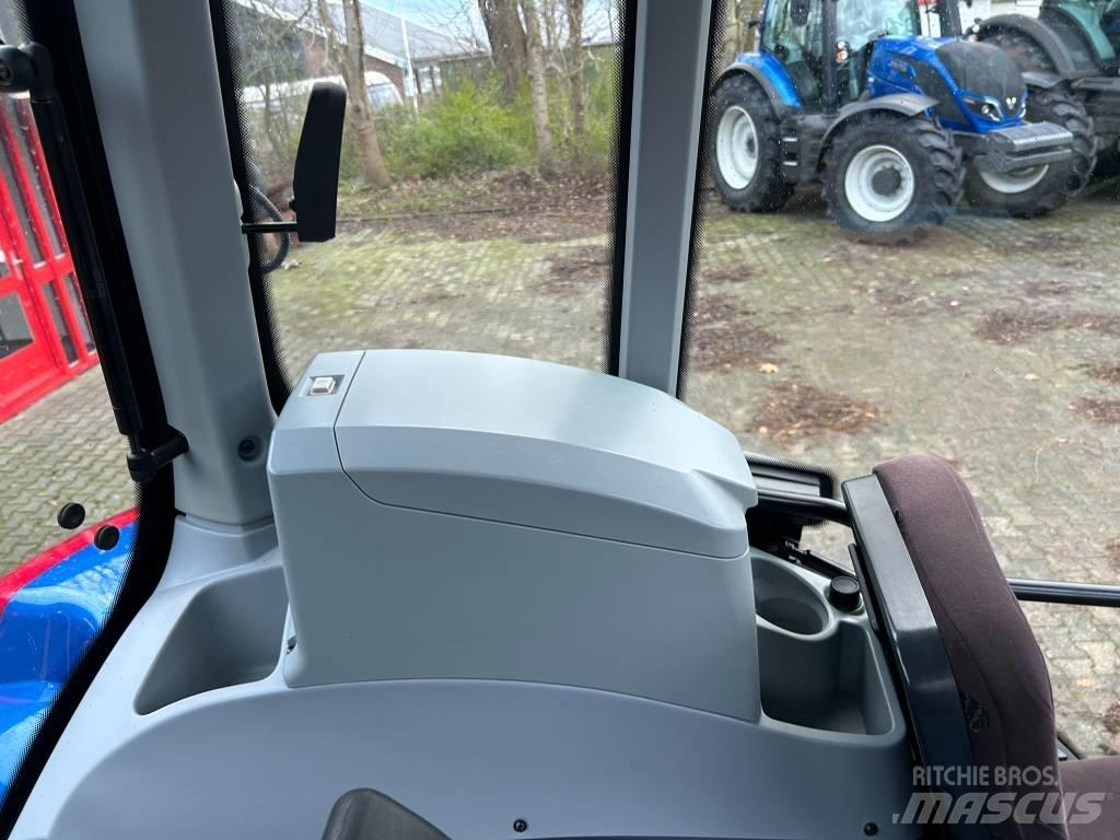 Valtra T 214 Versu Tractors