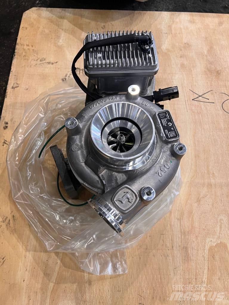 John Deere SE501973 Engines