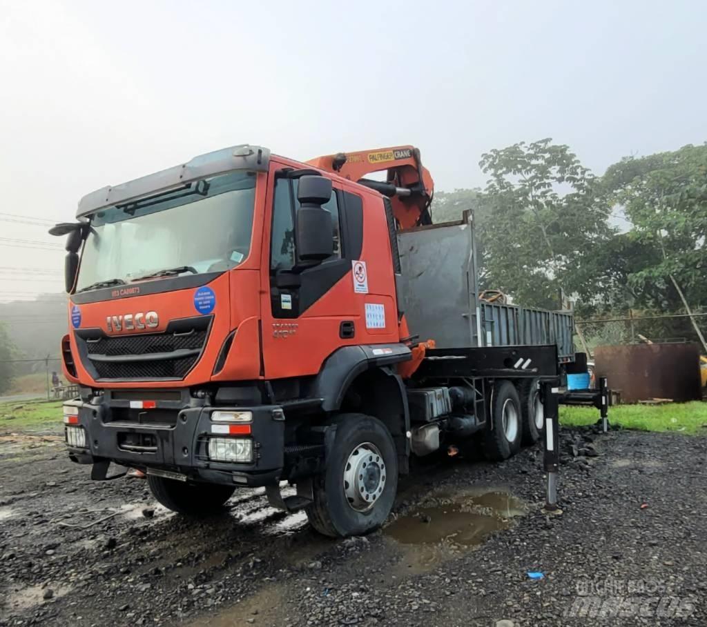 Iveco Trakker 410 Truck mounted cranes