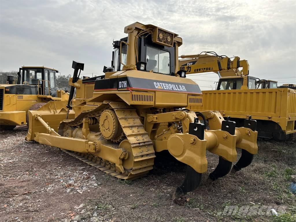 CAT D7H Crawler dozers